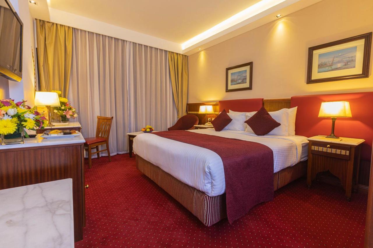 Golden Tulip Hotel Flamenco El Cairo Exterior foto