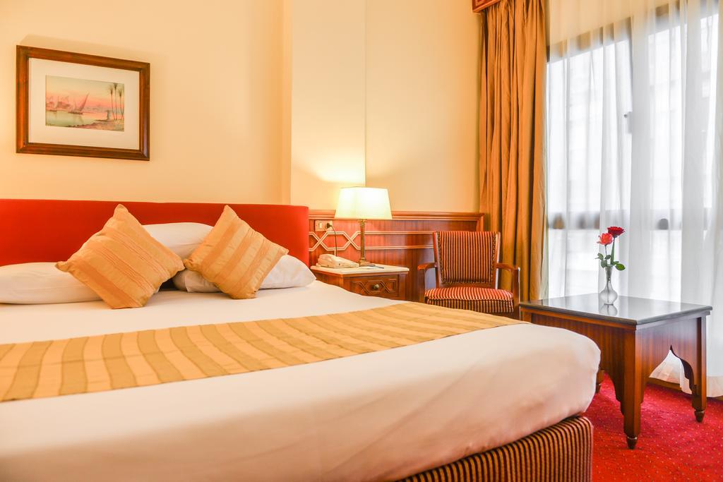 Golden Tulip Hotel Flamenco El Cairo Exterior foto